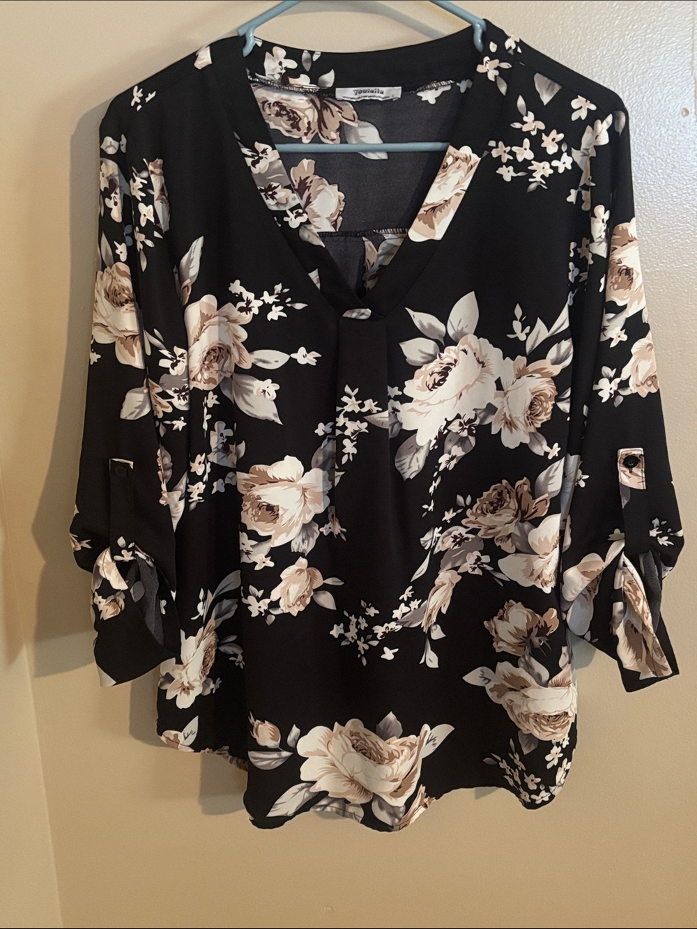 Black Floral V-Neck Roll-Tab Sleeve Blouse - Black/Cream
